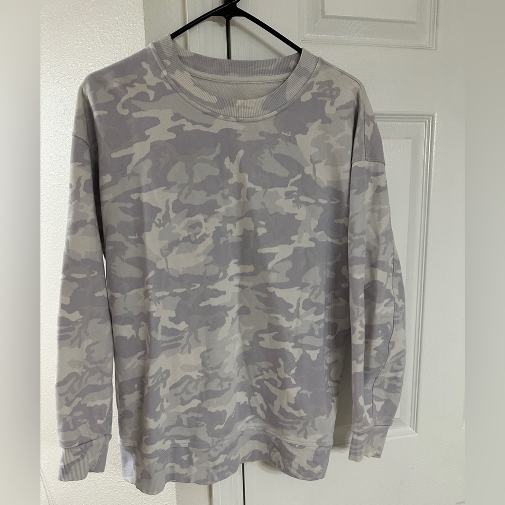 lululemon athletica Light Gray & Cream Camo Crewneck Sweatshirt